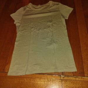 yellow uniqlo casual basic cotton tee size small closet staple
